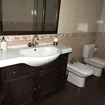 別荘 La Escuela De *