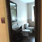 La Escuela De