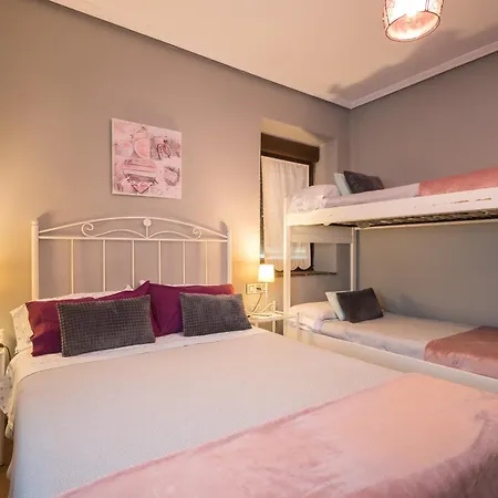 La Escuela De Tatil Evi Premio