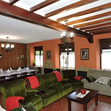 La Escuela De Tatil Evi