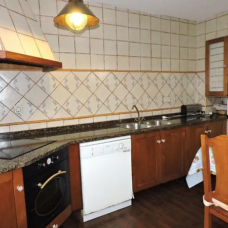 La Escuela De Tatil Evi *